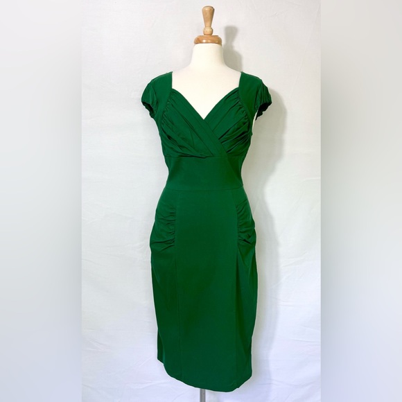 Grace Karin Dresses & Skirts - GRACE KARIN - Green Ruched Wiggle Dress